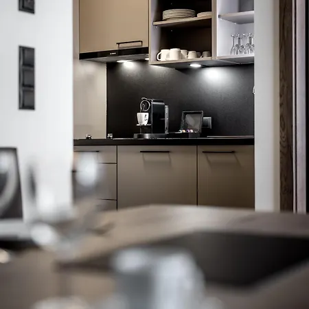 公寓 The By Regina